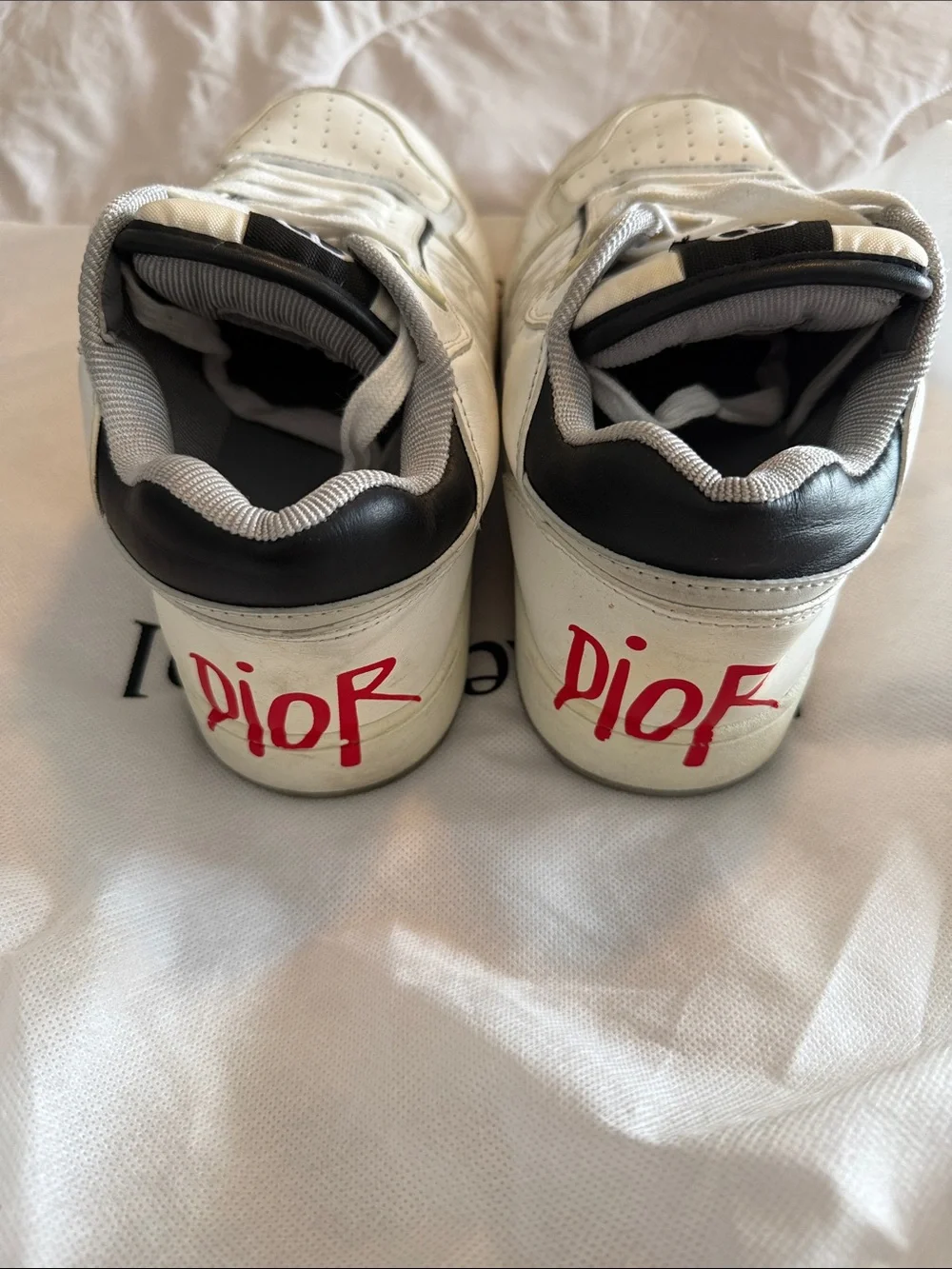 Dior White and Black Low-Top Leather Sneakers - Picture 3 of 5